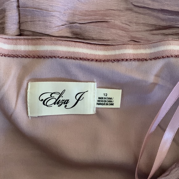 Eliza J Mauve Off The Shoulder Dress Size 12 Cocktail Dress Formal Dress - Picture 4 of 5